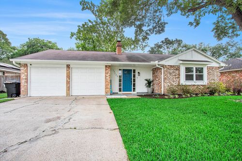 17223 Fife Ln, Webster, TX, 77598-3009 | Card Image
