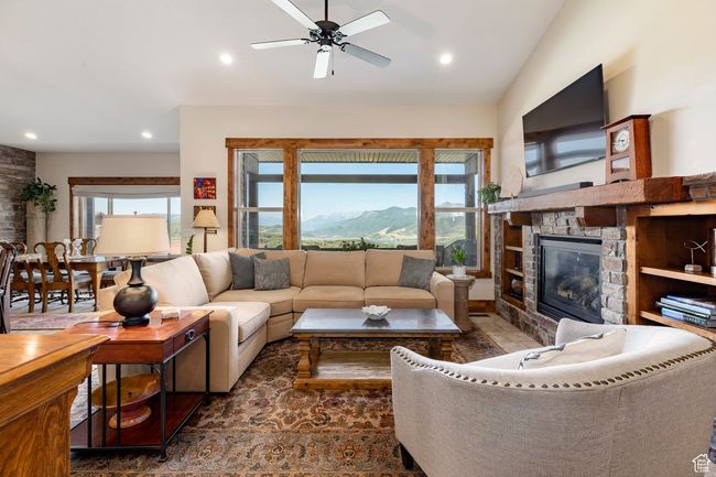 1658 E Viewside Cir, Townhouse with 3 bedrooms, 3 bathrooms and 2 parking in Hideout UT | Image 12