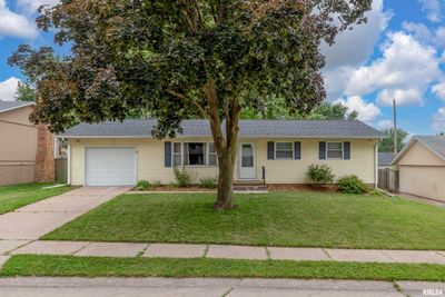 2650 Wood Dale Avenue, House other with 4 bedrooms, 2 bathrooms and null parking in Davenport IA | Image 1