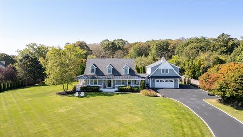 92 Harvest Dr, Portsmouth, RI, 02871-3315 | Card Image
