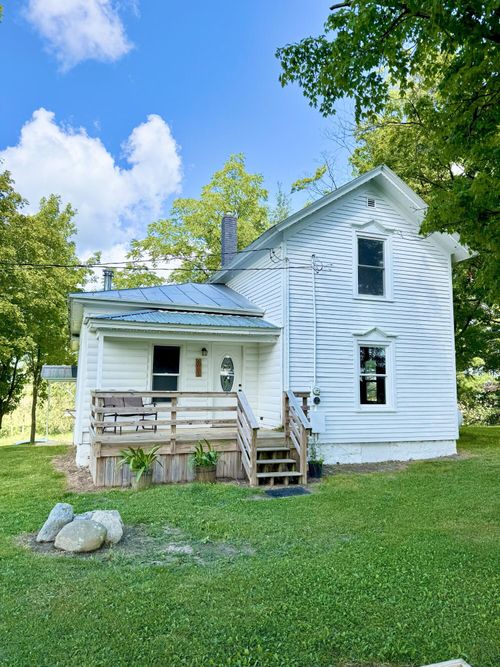 6005 Messer Rd, Freeport, MI, 49325-9732 | Card Image