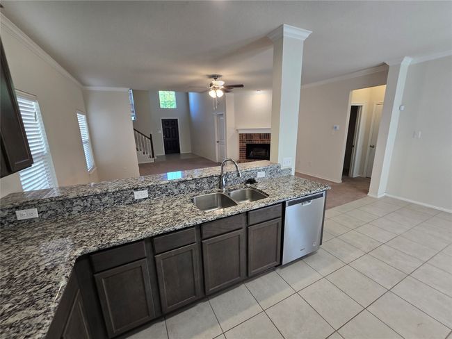 556 Pleasant Park Dr, House other with 5 bedrooms, 3 bathrooms and null parking in Wilmer TX | Image 5