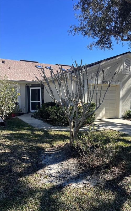 4207 Chesterfield Cir, PALM HARBOR, FL, 34683-1748 | Card Image
