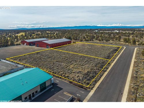 2200 Sw Deerhound Ave, Redmond, OR, 97756 | Card Image