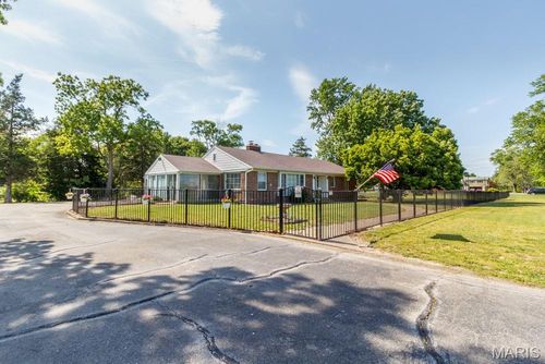837 North Highway 5, Lebanon, MO, 65536 | Card Image
