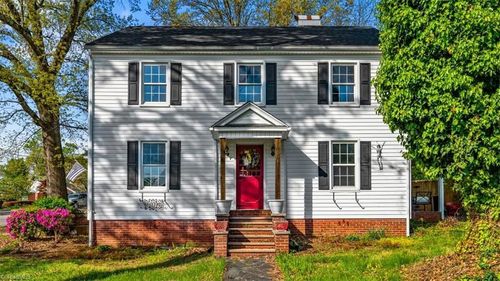 1501 Courtland Ave, Reidsville, NC, 27320-4611 | Card Image