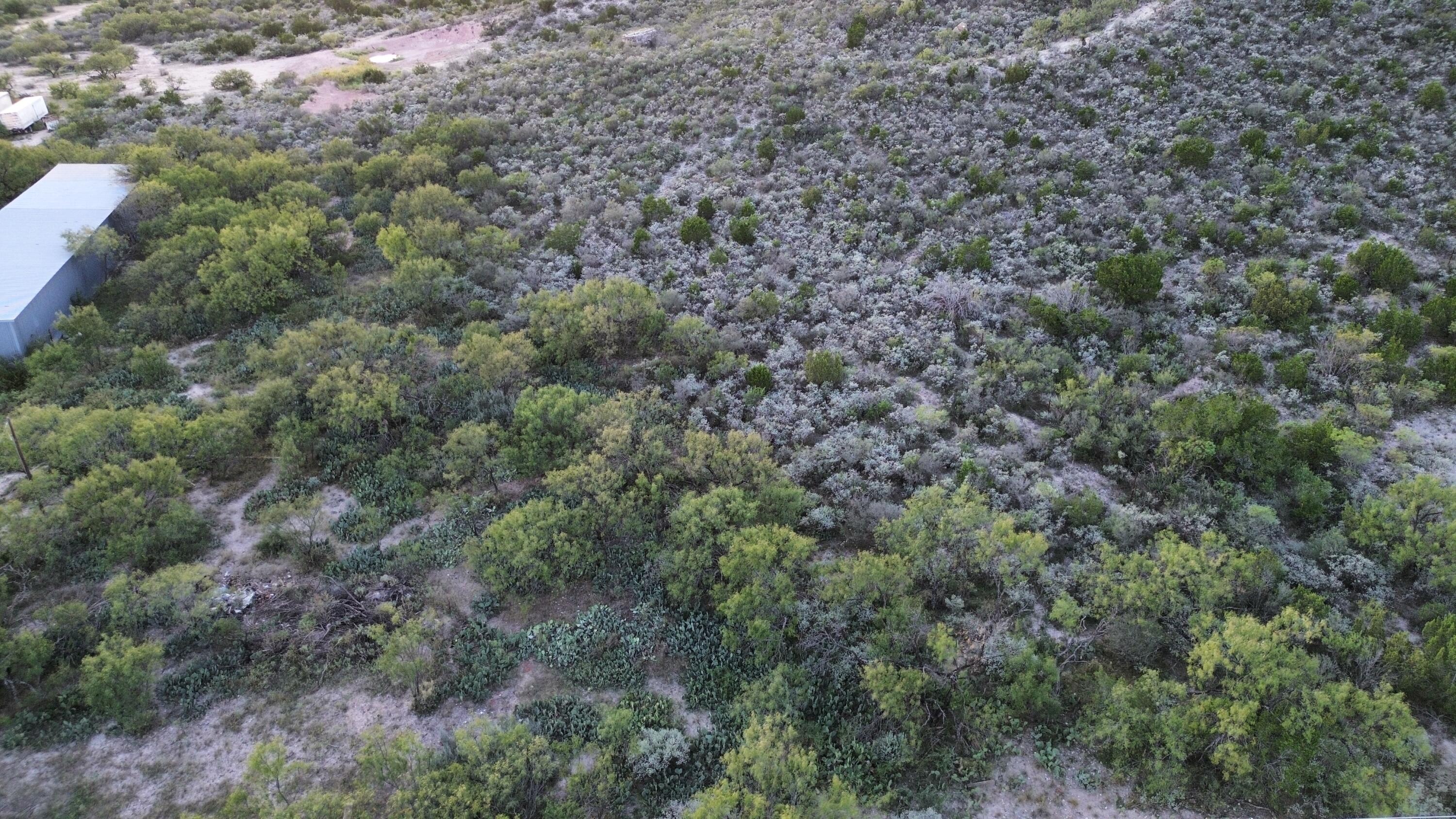 Land in Junction 4