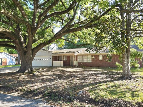 607 S Main St, Dayton, TX, 77535-2757 | Card Image