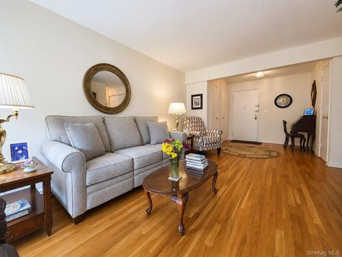 2f-76 Dehaven Drive Dehaven, Yonkers, NY, 10703 | Card Image