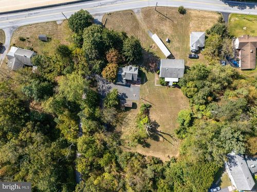 1893 Old State Rd, DAUPHIN, PA, 17018-9495 | Card Image