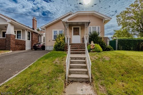 113 Raritan Rd, Linden, NJ, 07036-4829 | Card Image