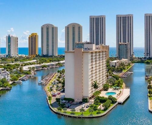 714-400 Kings Point Dr, Sunny Isles Beach, FL, 33160-4776 | Card Image