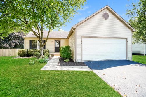 568 Durham Ln, Delaware, OH, 43015-4040 | Card Image