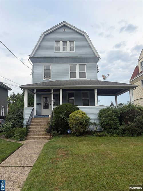 90 Spring Valley Ave, Hackensack, NJ, 07601-3807 | Card Image