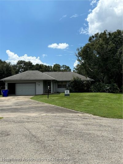 55 Chickasaw Street, House other with 2 bedrooms, 2 bathrooms and null parking in Lake Placid FL | Image 1