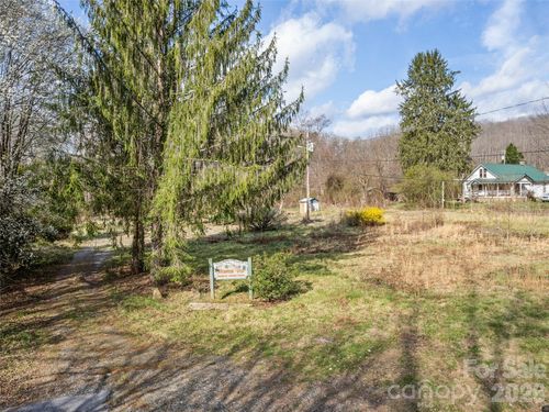 72 Topeka Dr, Sylva, NC, 28779-8061 | Card Image