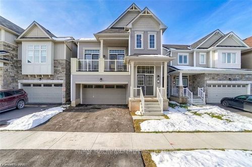 7831 Odell Cres, Niagara Falls, ON, L2H3R6 | Card Image