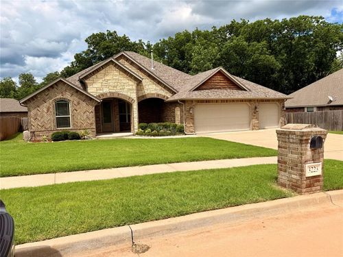 3223 Wood Valley Road, Norman, OK, 73071 | Card Image