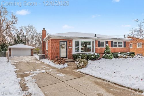 35235 Hathaway St, Livonia, MI, 48150-2511 | Card Image