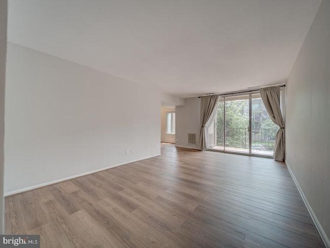 APT-101 - 5017 7 Th Rd S, Condo with 2 bedrooms, 2 bathrooms and null parking in ARLINGTON VA | Image 36
