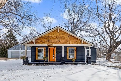 8105 Manning Ave, Raytown, MO, 64138-1528 | Card Image