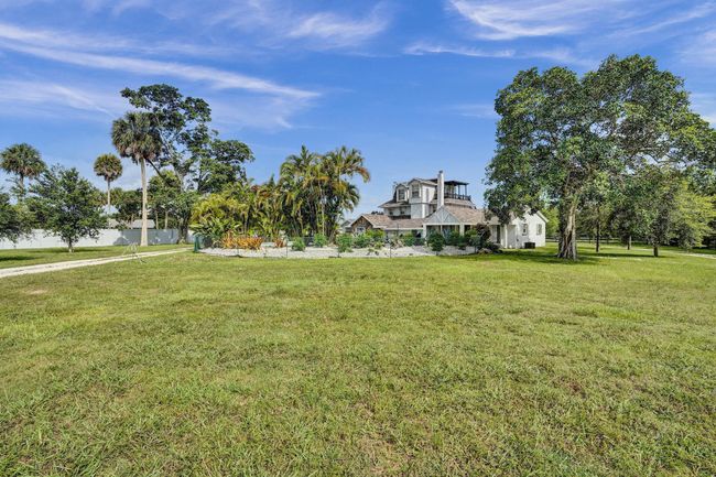 502 Rambling Drive Cir, House other with 5 bedrooms, 3 bathrooms and null parking in Wellington FL | Image 85
