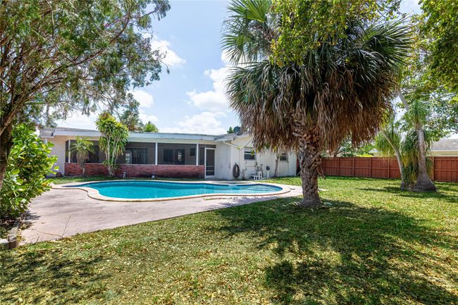 7965 Nw 9 Th St, House other with 3 bedrooms, 2 bathrooms and null parking in Margate FL | Image 30