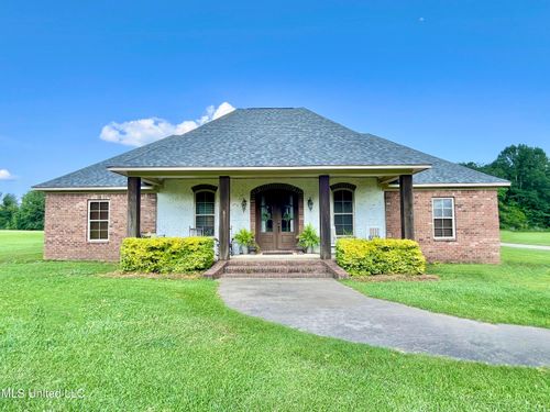 1010 Woodhaven Dr, Hazlehurst, MS, 39083-7500 | Card Image