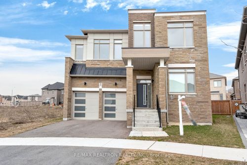 28 Tipp Drive, Richmond Hill, ON, L4E1J3 | Card Image