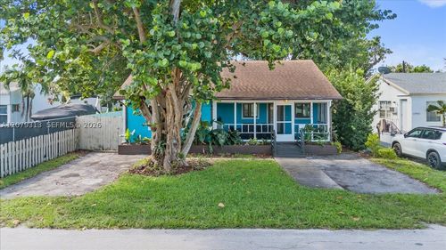 2434 Lincoln St, Hollywood, FL, 33020-3927 | Card Image