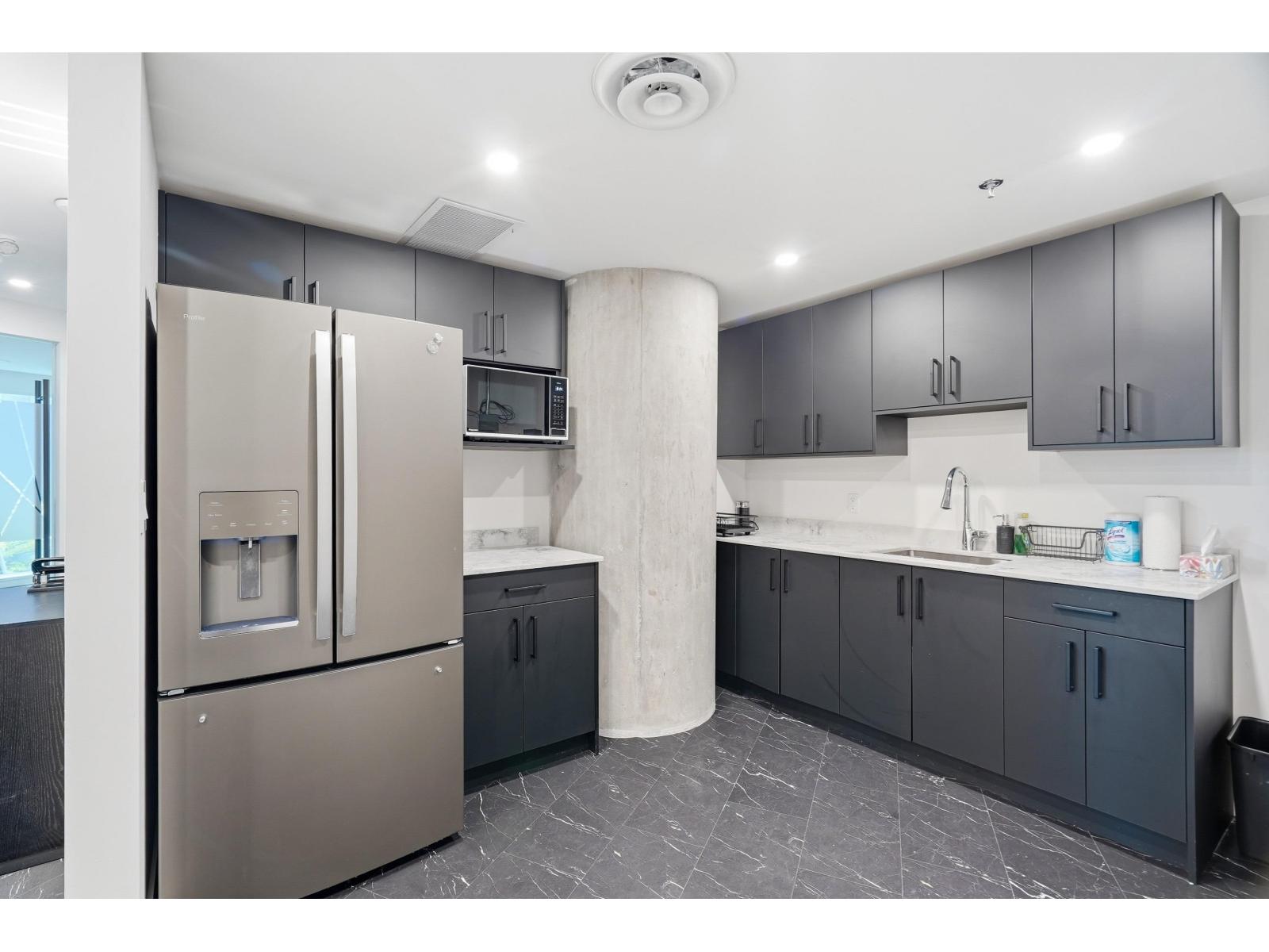 Commercial Sale in White Rock 5