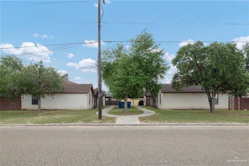 300 N Coyote Dr, La Joya, TX, 78560-4085 | Card Image