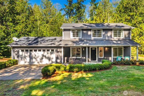 8132 Ne Yeti Ln, Bainbridge Island, WA, 98110-1129 | Card Image