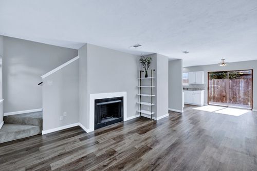 610 Ridgeline Dr, Hurst, TX, 76053-4733 | Card Image