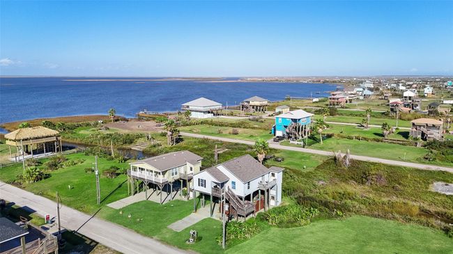 1018 Dolphin Rd, House other with 2 bedrooms, 1 bathrooms and null parking in Gilchrist TX | Image 23
