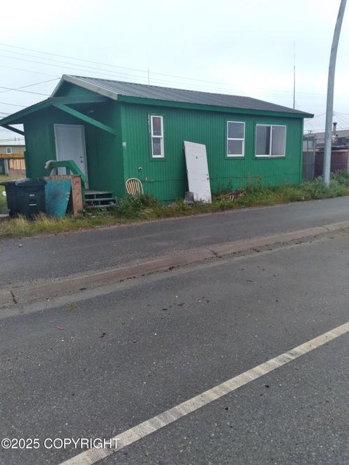 128 Shore Ave, Kotzebue, AK, 99752 | Card Image