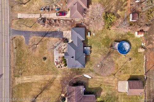 4071 S Vassar Rd, Vassar, MI, 48768-9436 | Card Image