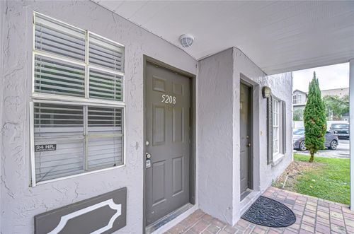 105-5208 Sunridge Palms Dr, TAMPA, FL, 33617-1438 | Card Image