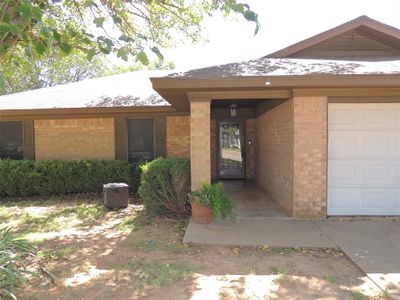 3225 Falcon Drive, House other with 3 bedrooms, 2 bathrooms and null parking in Abilene TX | Image 3