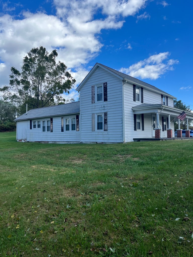 Residential in Glade Spring 5