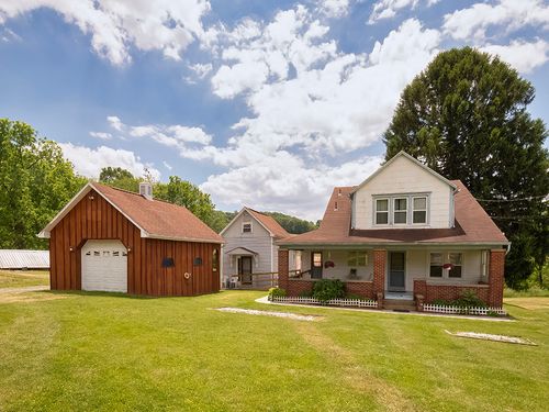 386 Fanker Rd, Harmony, PA, 16037-9222 | Card Image