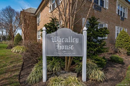 2b-1 Bengeyfield Drive, North Hempstead, NY, 11596 | Card Image