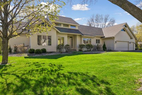 5915 Sweetwater Cir, Excelsior, MN, 55331-8116 | Card Image