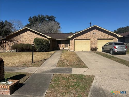 608 King Arthur St, Victoria, TX, 77904-1821 | Card Image