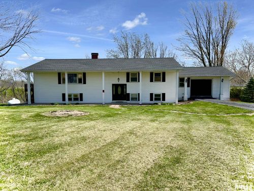 45 Bricker Cir, Avon, IL, 61415-9058 | Card Image