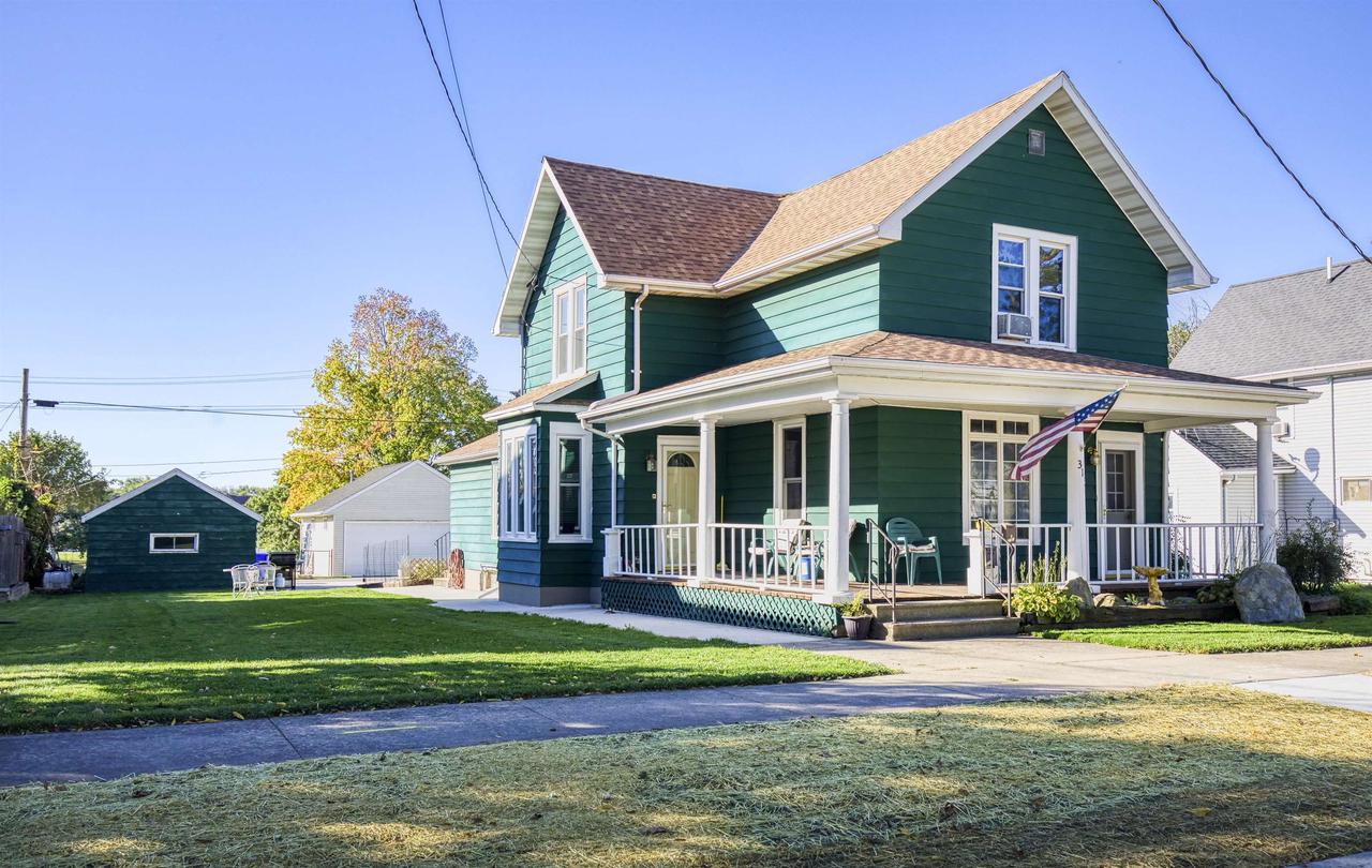 9th St, Kaukauna, WI 54130