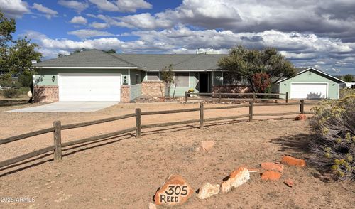 305 S Reed Rd, Chino Valley, AZ, 86323-6279 | Card Image
