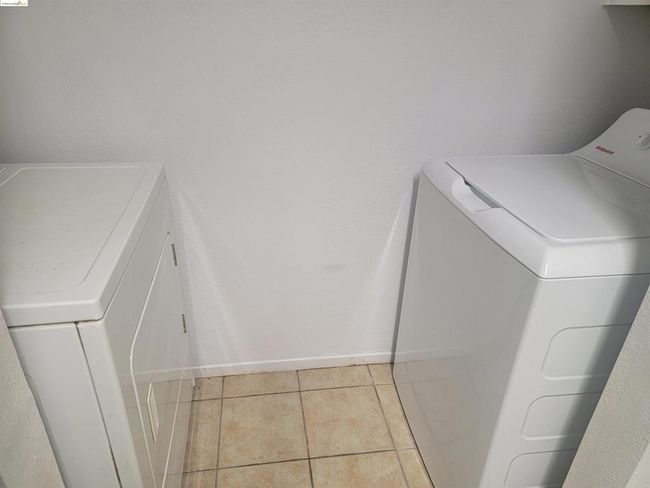 1267 Lakeview Cir, Condo with 1 bedrooms, 1 bathrooms and 1 parking in Pittsburg CA | Image 14