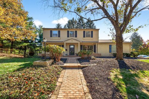 445 Thackeray Ave, Worthington, OH, 43085-3001 | Card Image