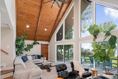 162 Lake Dr, Enchanted Oaks, TX, 75156-9090 | Card Image